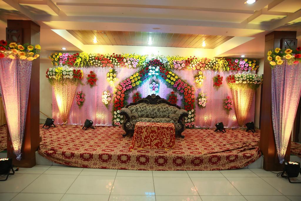Oyo 13494 Hotel Nakshatra Inn Hyderabad Exteriör bild